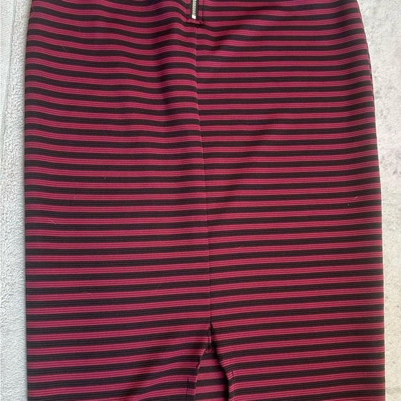 Forever 21 Red and Black Pencil Midi Skirt - Picture 2 of 5